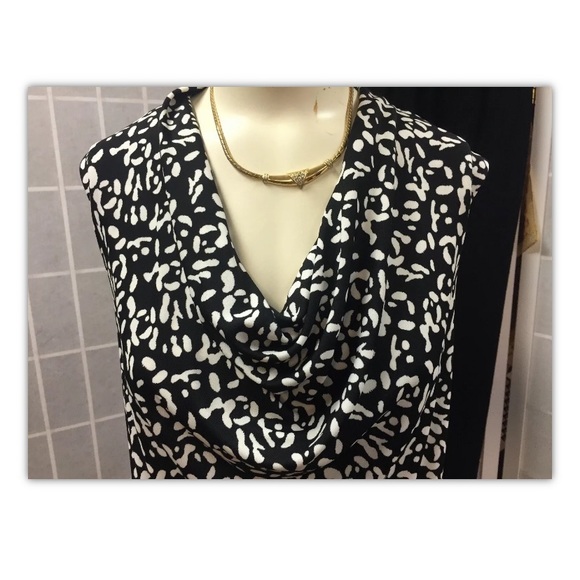 Chico’s/Chaus, set,pant/black,blouse/black/white.: - Picture 4 of 12